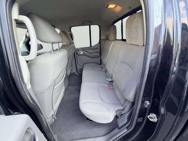 2019 Nissan Frontier SV 4x4 4dr Crew Cab 5 ft. SB 5A - 23050912 - 18