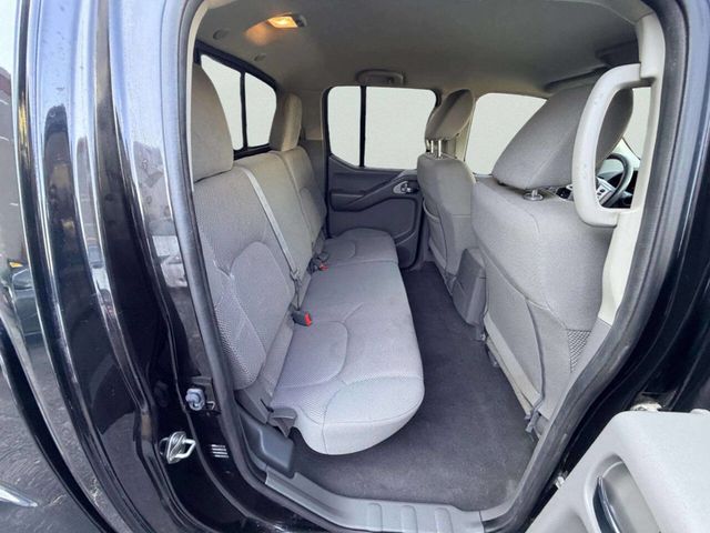 2019 Nissan Frontier SV 4x4 4dr Crew Cab 5 ft. SB 5A - 23050912 - 20