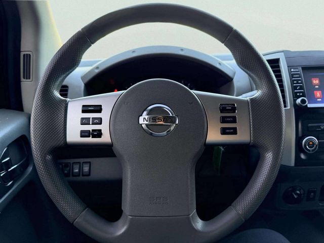 2019 Nissan Frontier SV 4x4 4dr Crew Cab 5 ft. SB 5A - 23050912 - 26