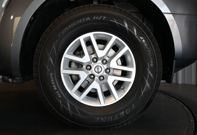 2019 Nissan Frontier SV Crew Cab  - 23094803 - 8