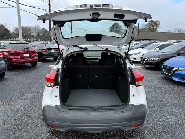 2019 Nissan Kicks S FWD - 22979312 - 17