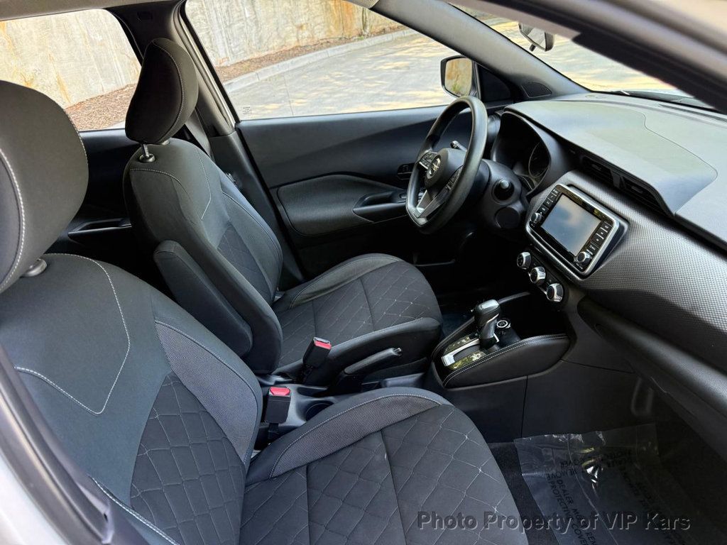 2019 Nissan Kicks S FWD - 23007770 - 9