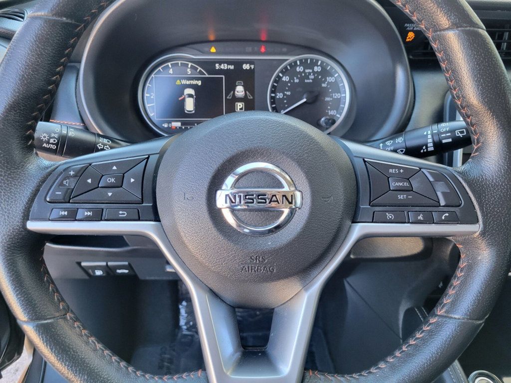 2019 Nissan Kicks SR FWD - 22423977 - 14