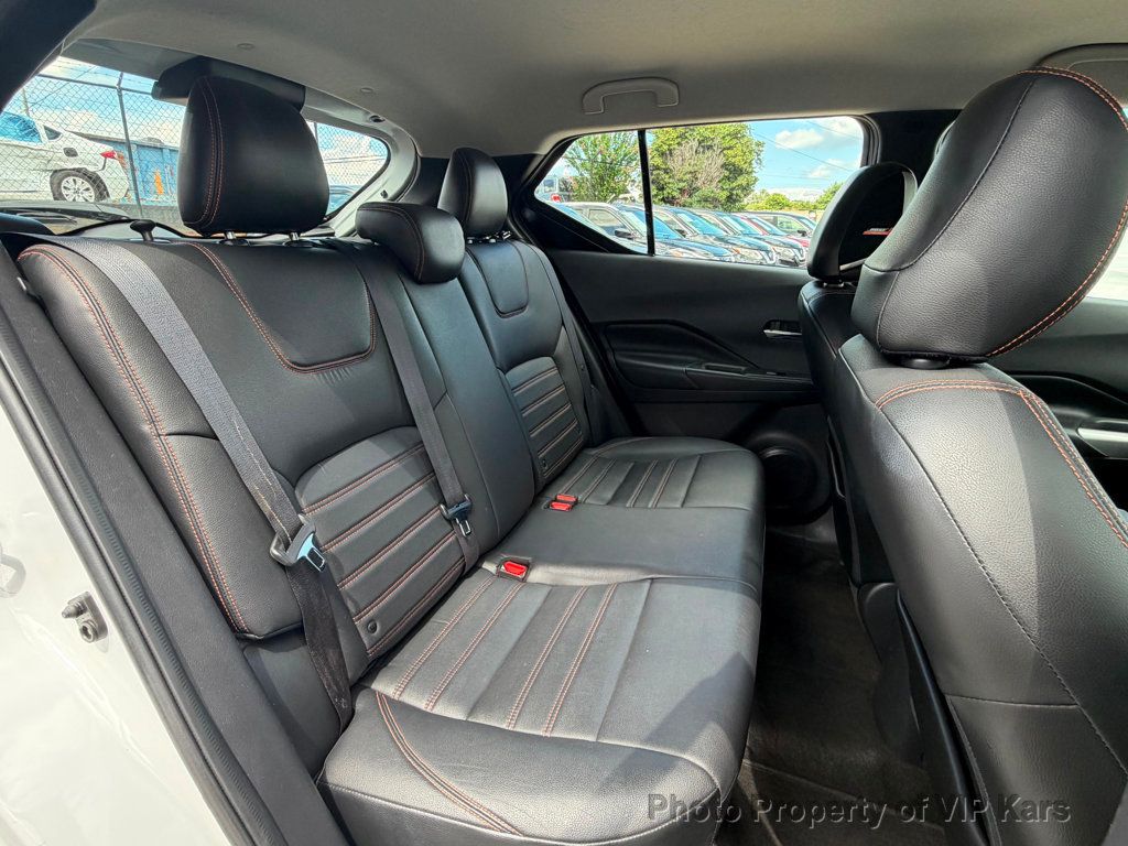 2019 Nissan Kicks SR FWD - 23034339 - 16