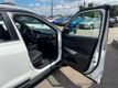 2019 Nissan Kicks SR FWD - 23034339 - 17