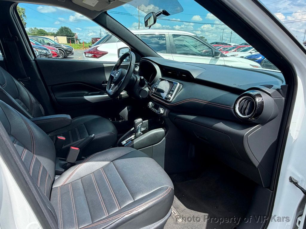 2019 Nissan Kicks SR FWD - 23034339 - 18