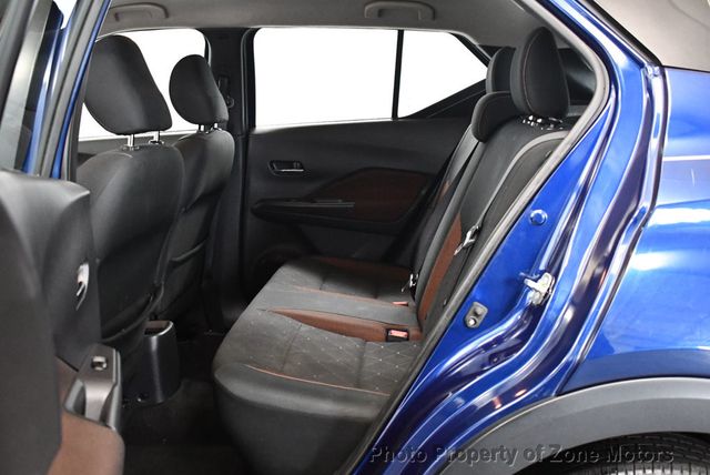 2019 Nissan Kicks SR FWD - 22453907 - 19