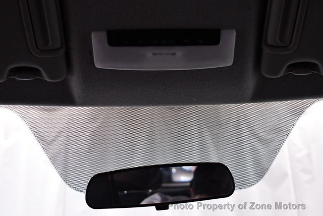 2019 Nissan Kicks SR FWD - 22453907 - 26