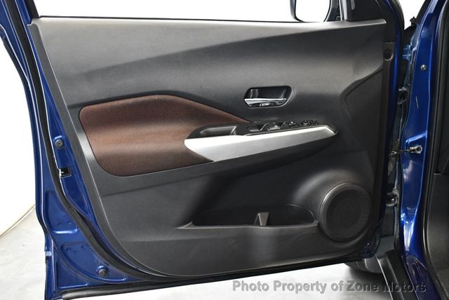 2019 Nissan Kicks SR FWD - 22453907 - 28