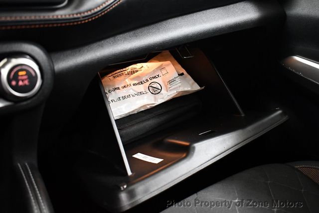 2019 Nissan Kicks SR FWD - 22453907 - 36