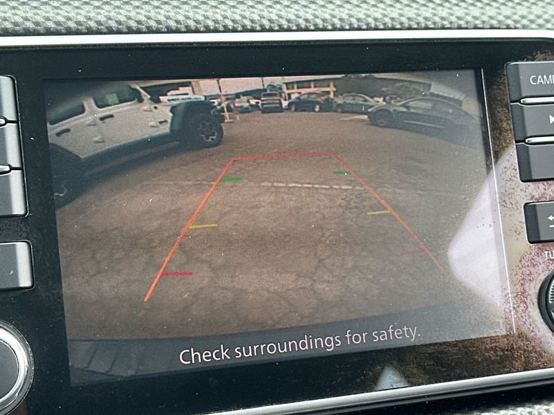 2019 Nissan Kicks SV FWD - 23055327 - 16