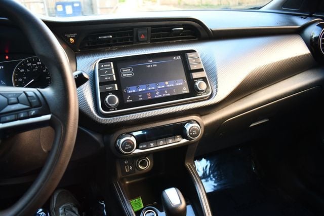 2019 Nissan Kicks SV FWD - 22824714 - 12