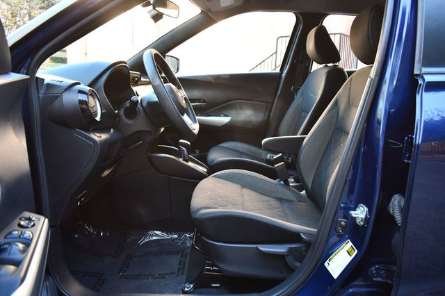 2019 Nissan Kicks SV FWD - 22824714 - 21