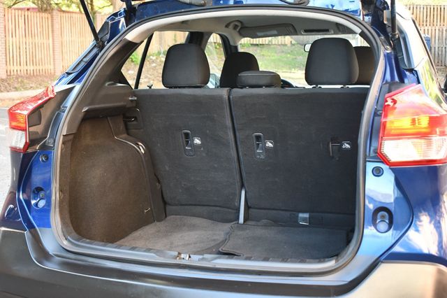 2019 Nissan Kicks SV FWD - 22824714 - 8