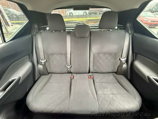 2019 Nissan Kicks SV FWD - 22992322 - 16