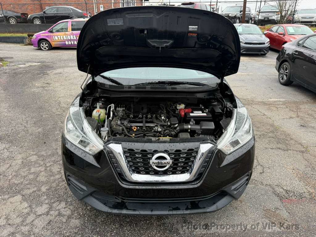 2019 Nissan Kicks SV FWD - 22992322 - 17