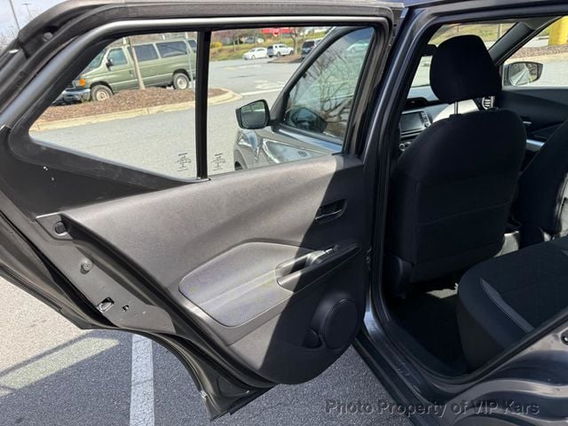 2019 Nissan Kicks SV FWD - 22996803 - 11