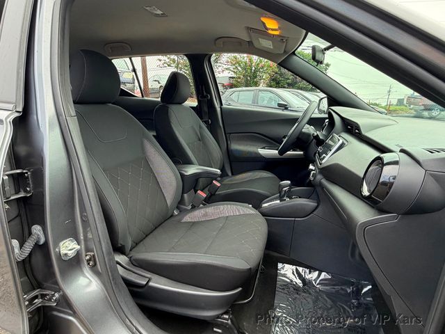 2019 Nissan Kicks SV FWD - 23038169 - 17