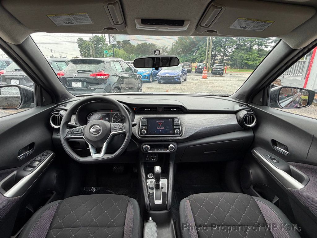 2019 Nissan Kicks SV FWD - 23038169 - 18