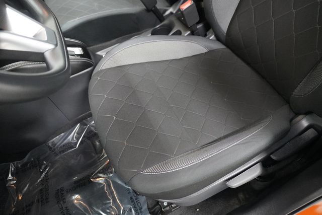 2019 Nissan Kicks SV FWD - 22959698 - 10