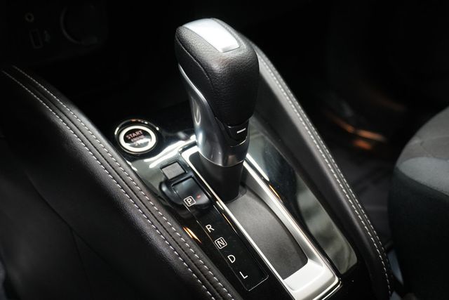 2019 Nissan Kicks SV FWD - 22959698 - 17