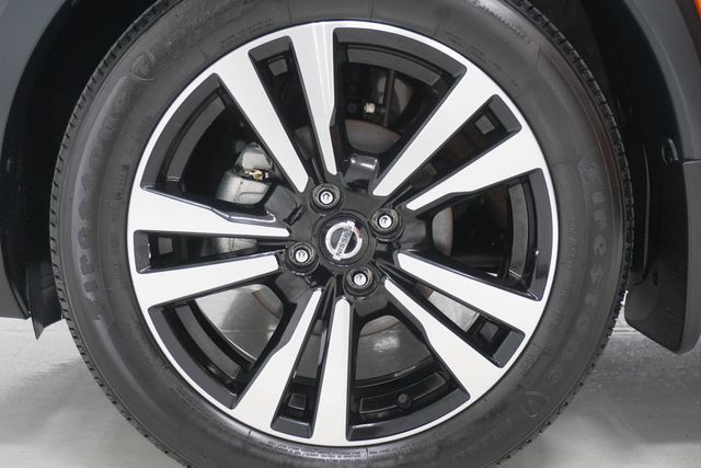 2019 Nissan Kicks SV FWD - 22959698 - 21