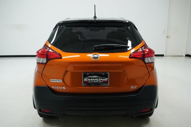 2019 Nissan Kicks SV FWD - 22959698 - 4