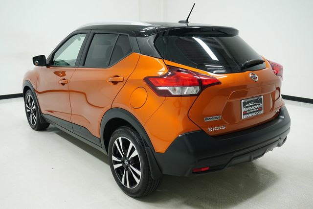 2019 Nissan Kicks SV FWD - 22959698 - 5