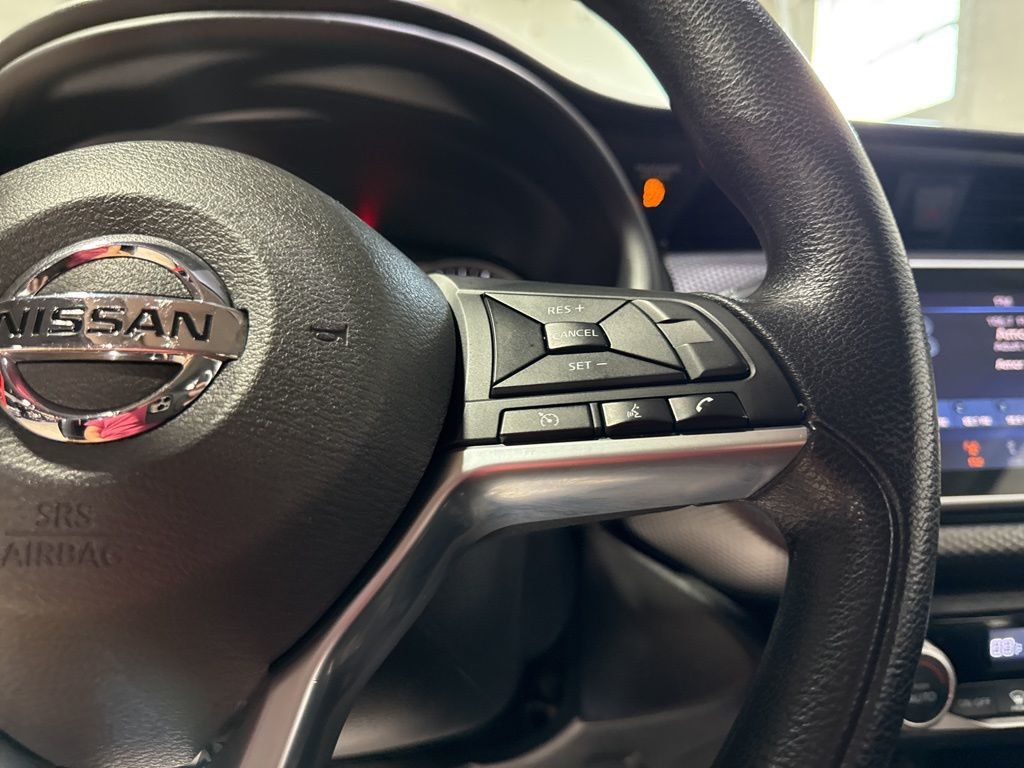 2019 Nissan Kicks SV FWD - 23013280 - 10