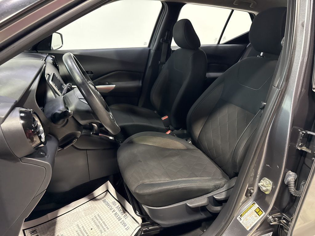 2019 Nissan Kicks SV FWD - 23013280 - 18