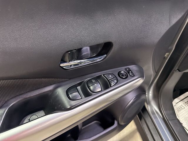 2019 Nissan Kicks SV FWD - 23013280 - 21