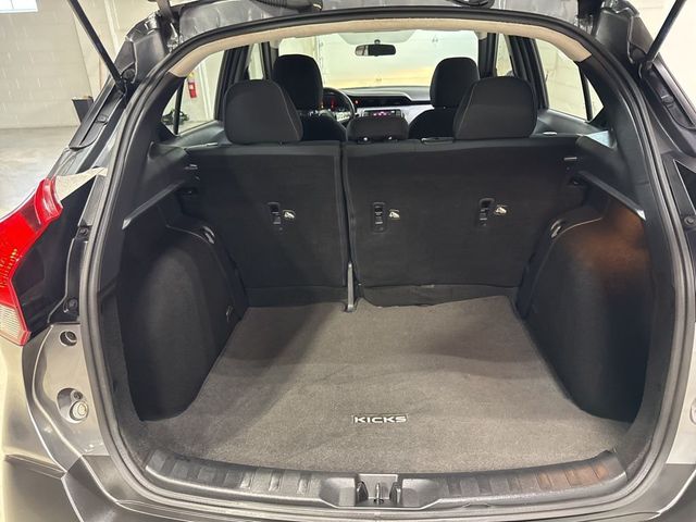 2019 Nissan Kicks SV FWD - 23013280 - 26