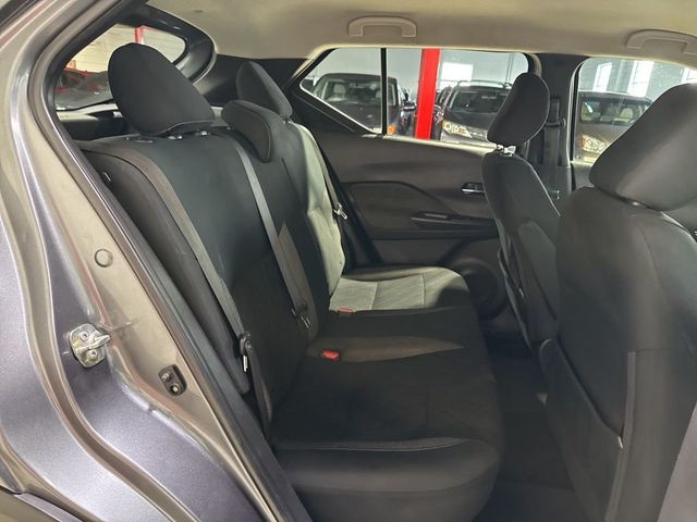 2019 Nissan Kicks SV FWD - 23013280 - 29