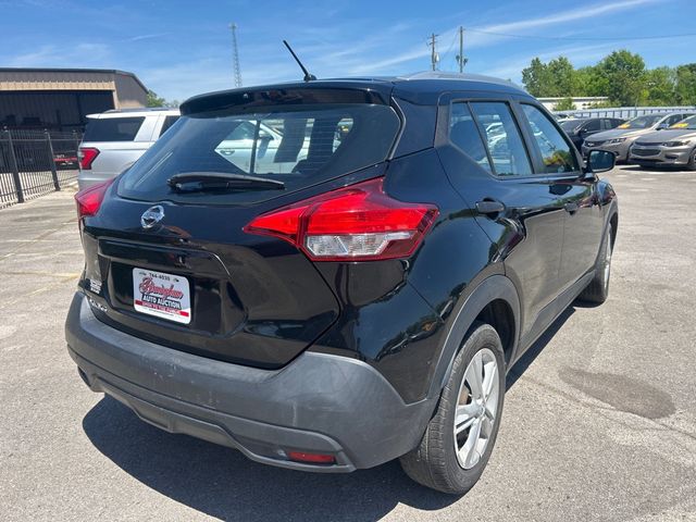 2019 Nissan Kicks SV FWD - 23013379 - 3