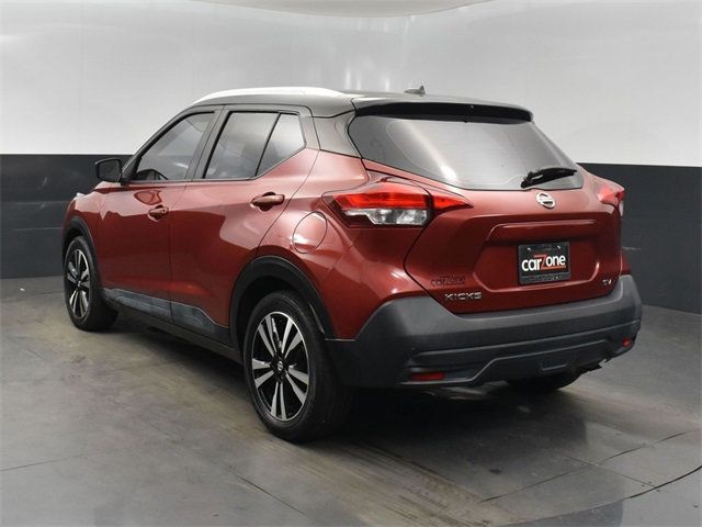 2019 Nissan Kicks SV photo 3