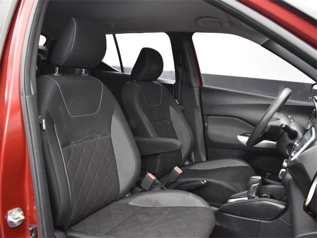 2019 Nissan Kicks SV FWD - 22951983 - 18