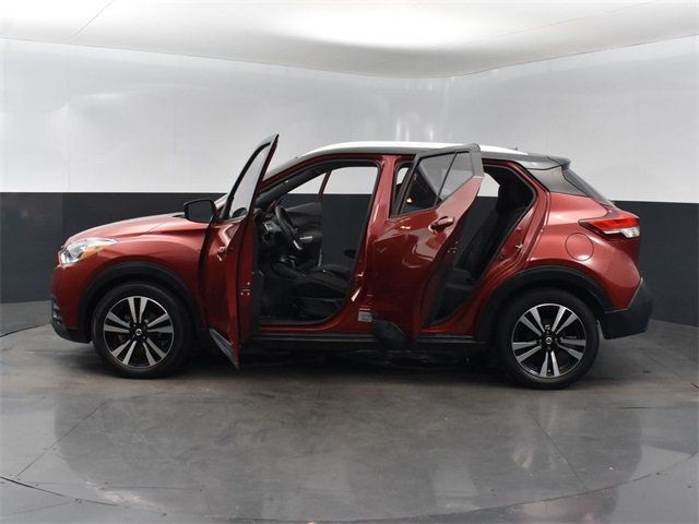 2019 Nissan Kicks SV FWD - 22951983 - 28