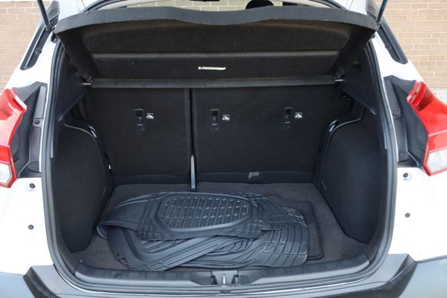 2019 Nissan Kicks SV FWD - 22947457 - 10