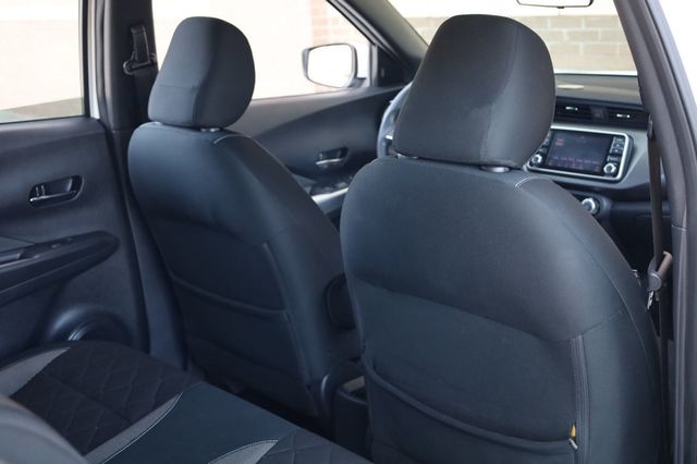 2019 Nissan Kicks SV FWD - 22947457 - 19