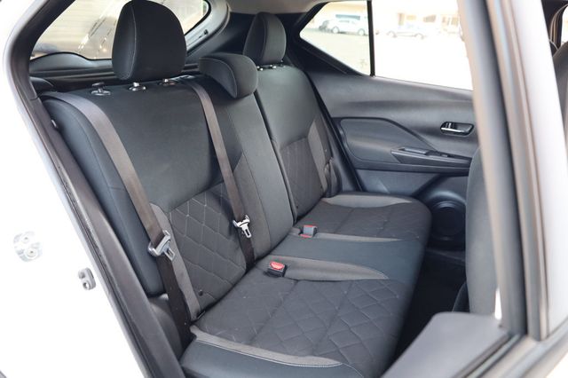 2019 Nissan Kicks SV FWD - 22947457 - 20