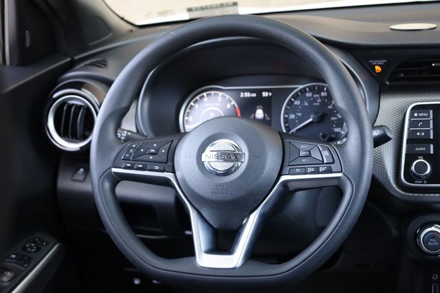 2019 Nissan Kicks SV FWD - 22947457 - 25