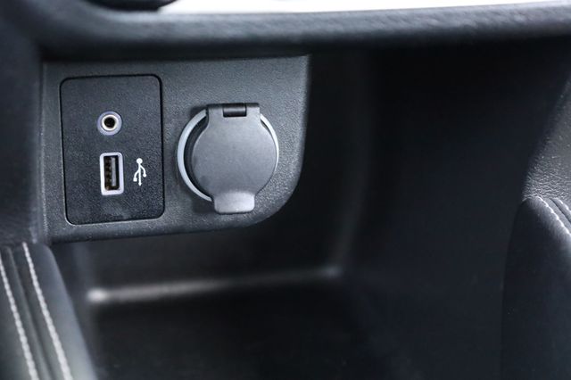 2019 Nissan Kicks SV FWD - 22947457 - 33