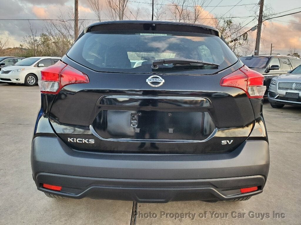 2019 Nissan Kicks SV FWD - 22766021 - 13