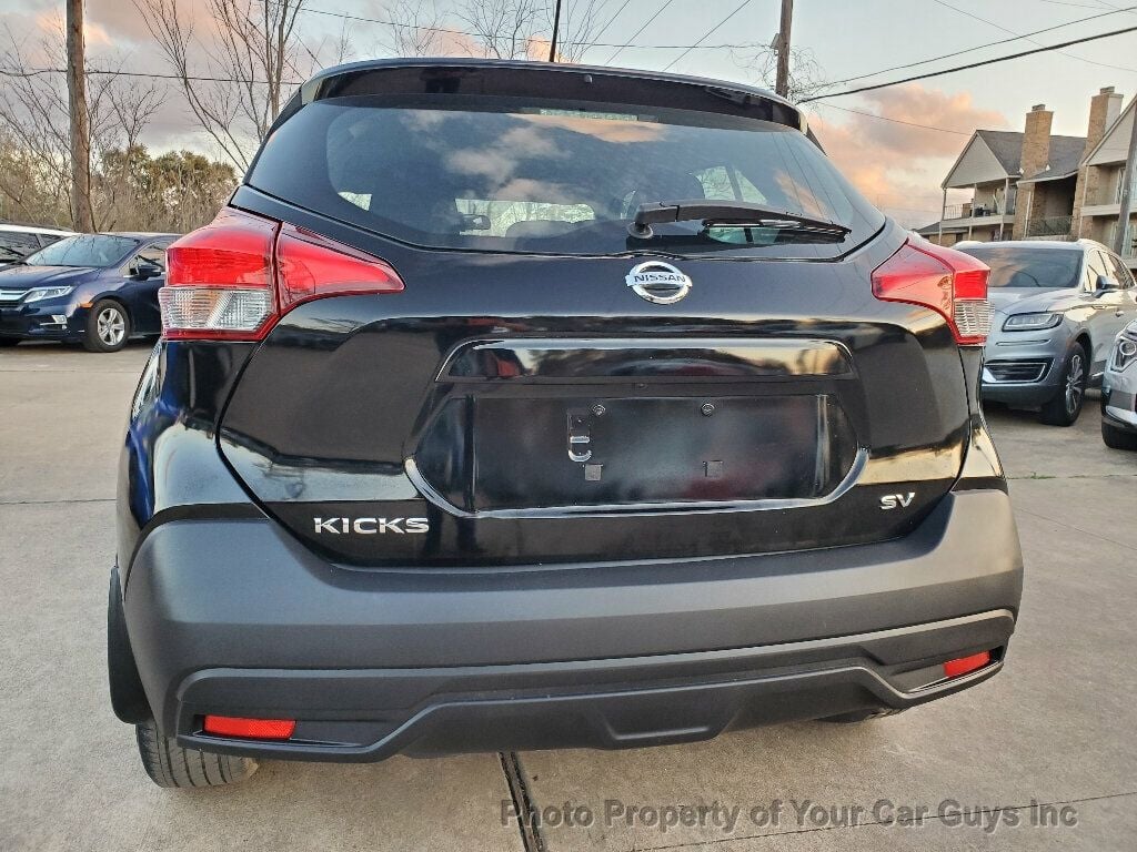 2019 Nissan Kicks SV FWD - 22766021 - 14