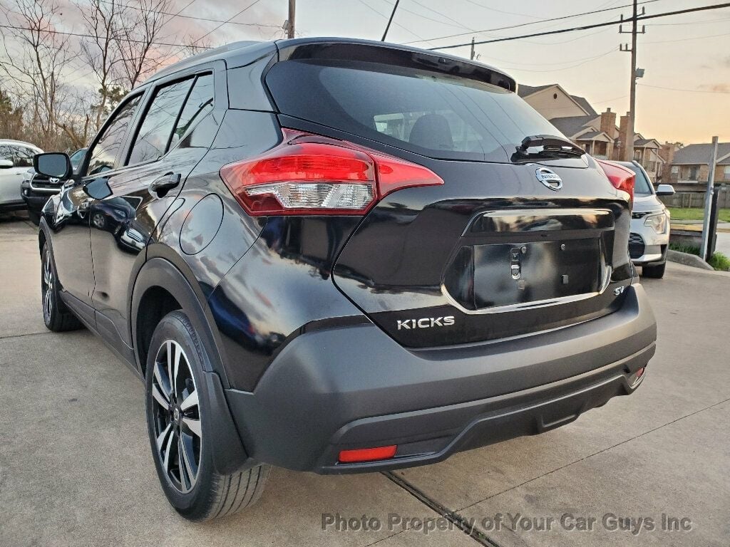 2019 Nissan Kicks SV FWD - 22766021 - 16