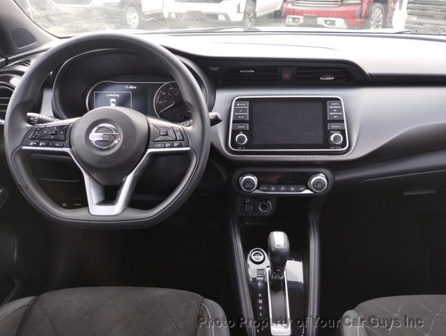 2019 Nissan Kicks SV FWD - 23000937 - 17