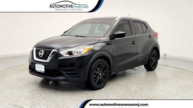 2019 Nissan Kicks SV with Upgraded 17'' Black Alloy Wheels - 22974356 - 0