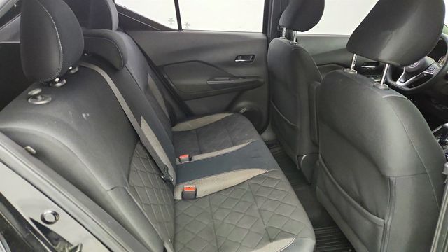 2019 Nissan Kicks SV with Upgraded 17'' Black Alloy Wheels - 22974356 - 21