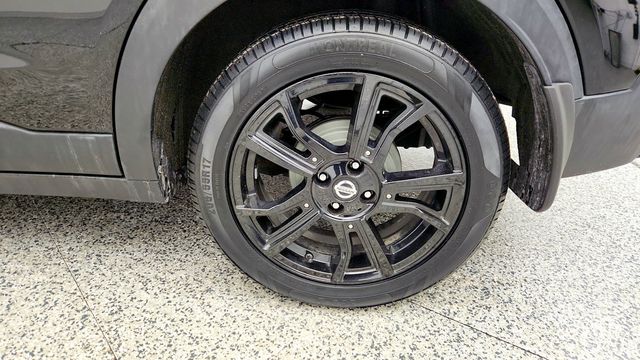 2019 Nissan Kicks SV with Upgraded 17'' Black Alloy Wheels - 22974356 - 8
