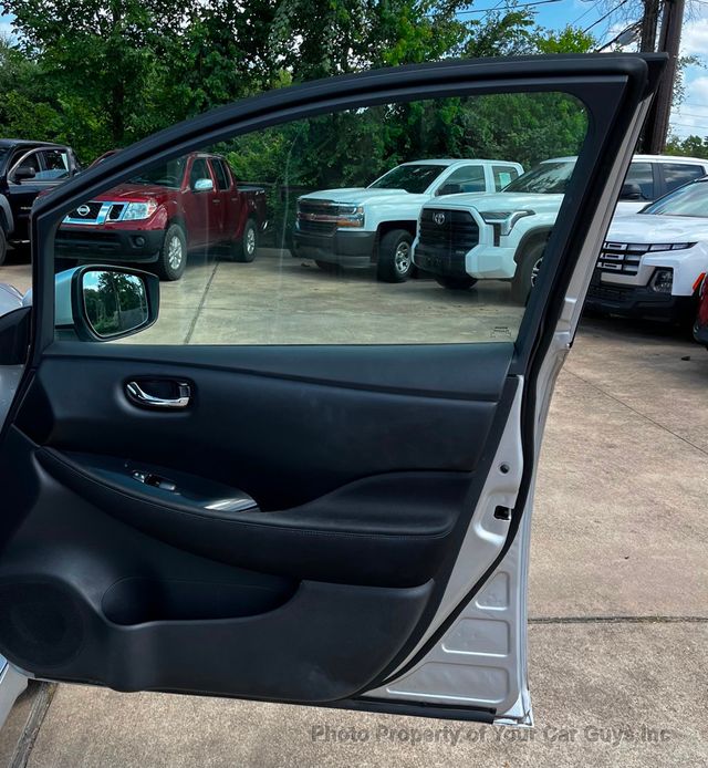 2019 Nissan Leaf  - 23044598 - 32